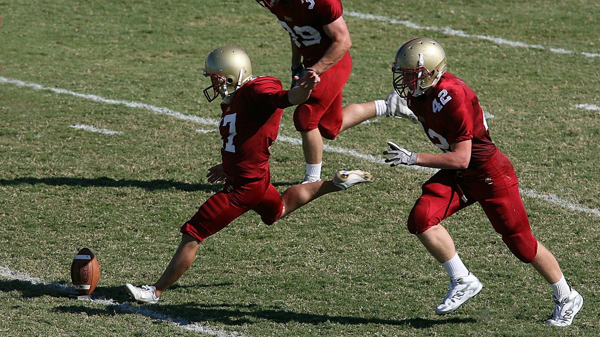 奥客竞彩官网_莱因克尔幽默回应理查兹电影调侃 坦言未曾观影引球迷热议